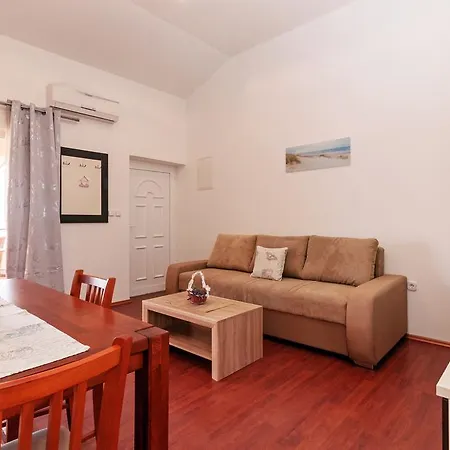 Apartman Jadranka *